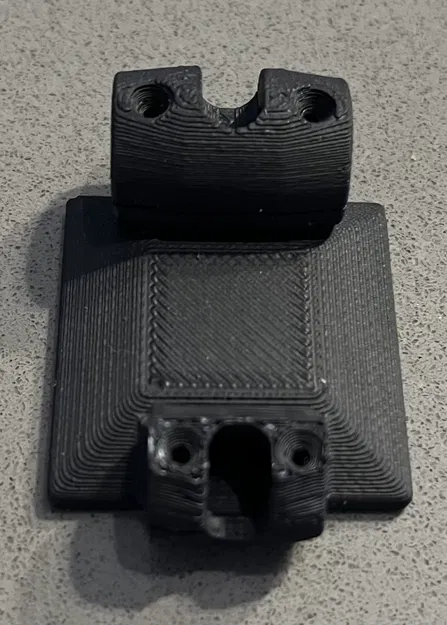 Giá đỡ camera hành trình Uniden - Image 4