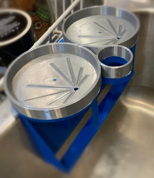 Giá Đỡ Xà Bông và Miếng Rửa Bát Trong Bồn Rửa Chén - Image 1