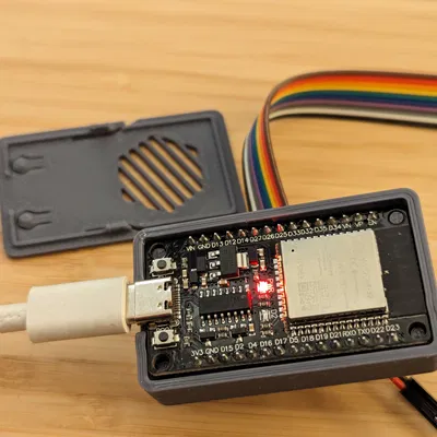 Hộp có nắp, khoét lỗ cho ESP32-WROOM-32 (USB-C)