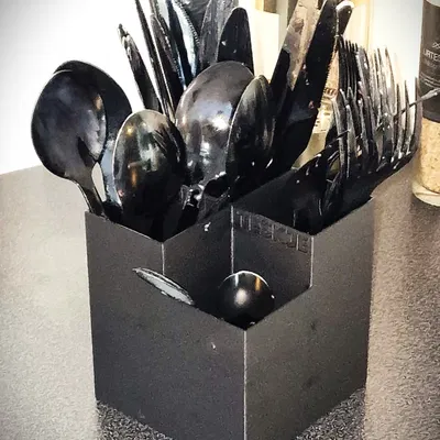 KHAY ĐỰNG DAO MUỖNG NĨA TỐI GIẢN