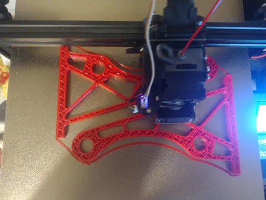 Giá Treo Cuộn Sợi Nhựa Lên Tường Cho Thanh Gỗ 5/8 inch - Image 1