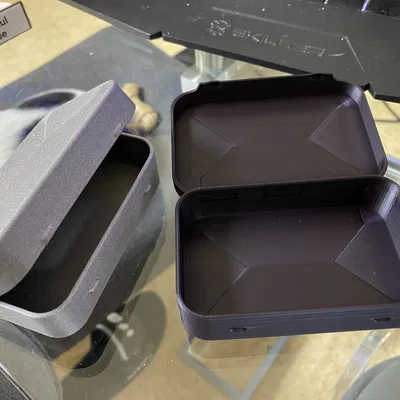 Hộp Thiếc Altoids Có Bản Lề