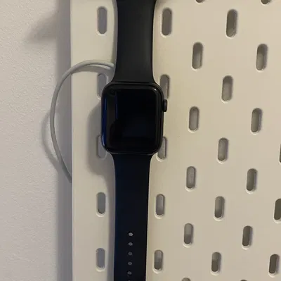 Sạc Apple Watch cho Ikea Skadis