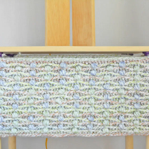 Bàn Trưng Bày Đồ Thủ Công - Image 2