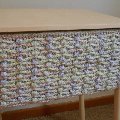 Bàn Trưng Bày Đồ Thủ Công