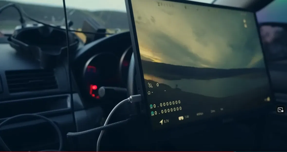 Giá đỡ vô lăng màn hình di động Pisichen 16 HDMI cho Renegade FPV - Image 1