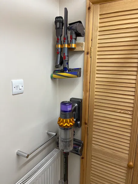 Giá đỡ phụ kiện Dyson V7 V8 V10 V11 V15 treo tường, giữ 6 hoặc 8 dụng cụ - Image 5