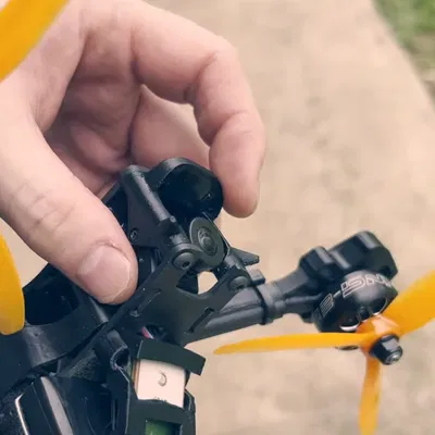 Gắn Camera Horny TBS Source One V5