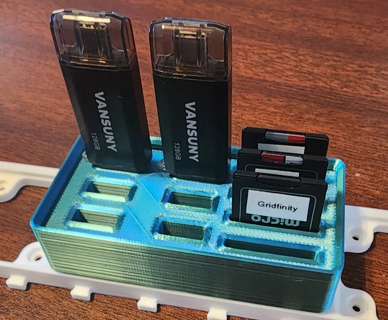 Khay Đựng USB và Thẻ Nhớ Gridfinity - Image 1