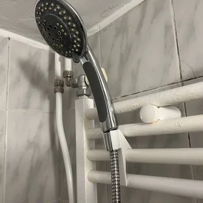 Kẹp giữ vòi sen cho máy sưởi phòng tắm