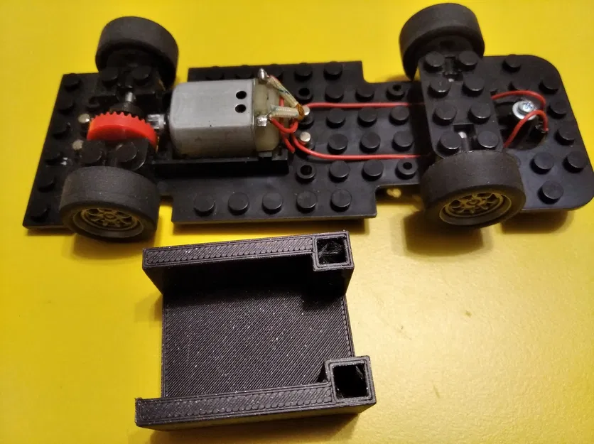 Bợ Che Động Cơ LEGO Cho Đường Đua Ites - Image 3