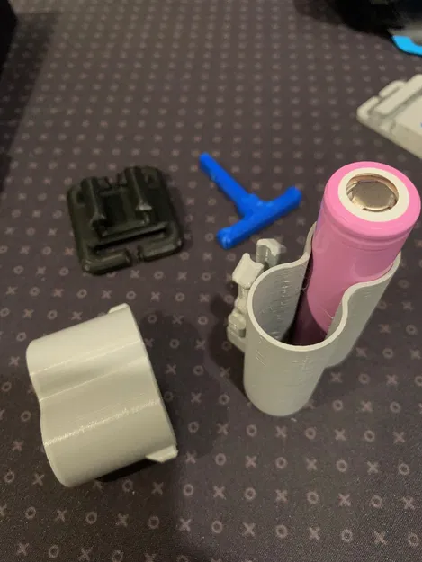 QUICK-CLIP: Hộp đựng pin 18650 - Image 3