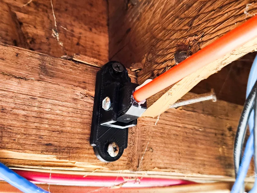 Giá đỡ camera SwingAway đơn giản - Image 2