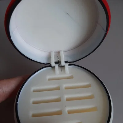 Giá Đỡ Hộp Đĩa Game Switch - Pokeball Có Bản Lề Chắc Chắn Hơn