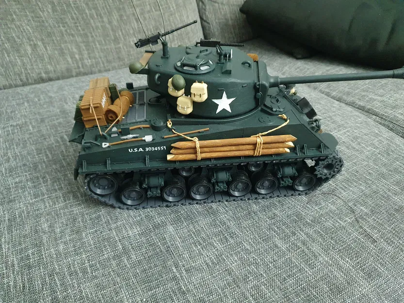Mô hình xe tăng M4 Sherman - Image 2