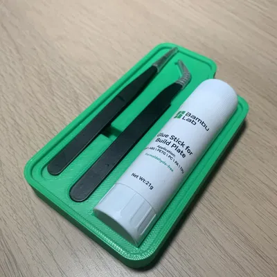 Chỗ cất kềm và keo Bambulab