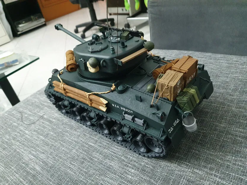 Mô hình xe tăng M4 Sherman - Image 3