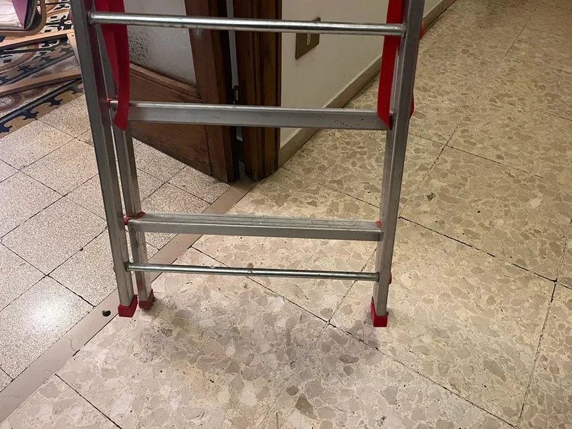 Cái Đế Thang Lớn Hơn - Image 2