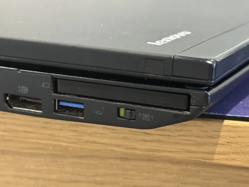 Tấm Che Khe Express Card Cho Thinkpad - Image 1