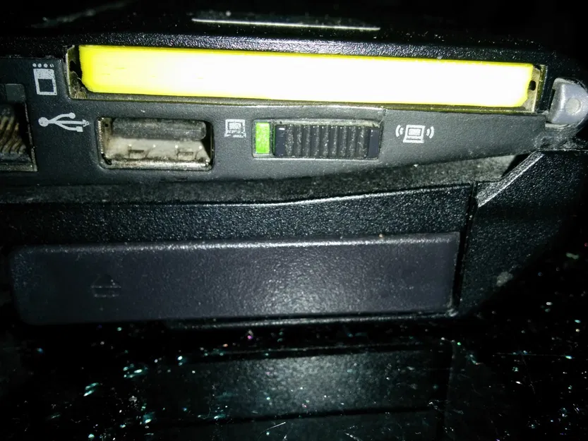 Cải tiến ví đựng thẻ nhớ SD cho khe Express card - Image 4