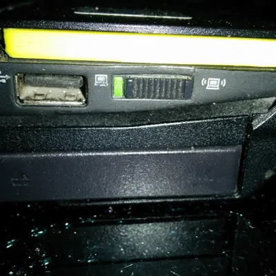 Cải tiến ví đựng thẻ nhớ SD cho khe Express card