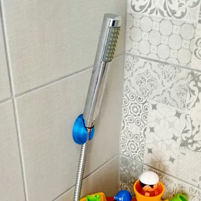 Giá Treo Vòi Sen Gắn Tường