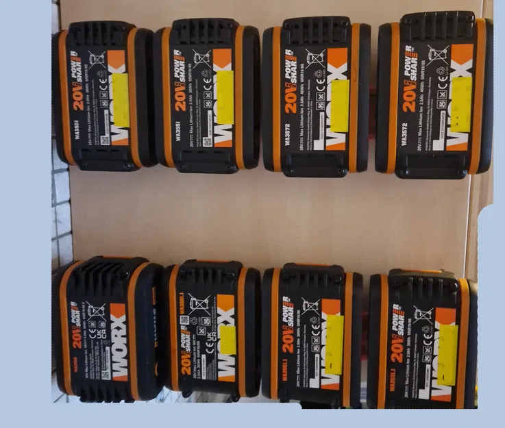 Giá Treo Tường Pin WORX - Image 1