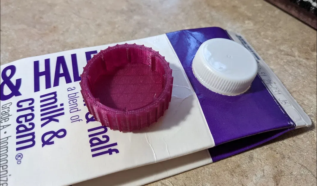 Kẹp Nắp Hộp Sữa Chua Nửa Nửa - Image 2