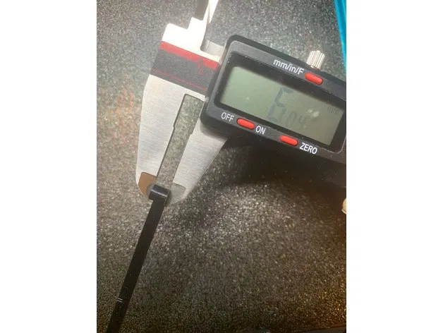 Dụng cụ giữ Spacer cho Nylock Mod - Image 1