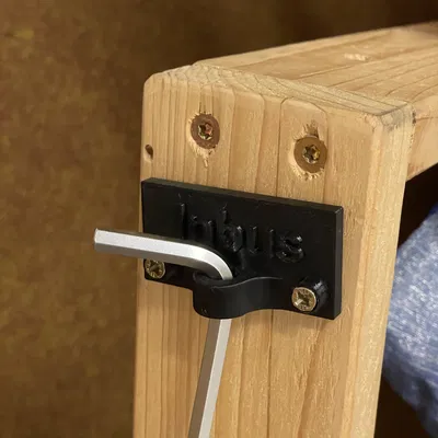 Giá đỡ lục giác gắn tường (lên đến 7mm)