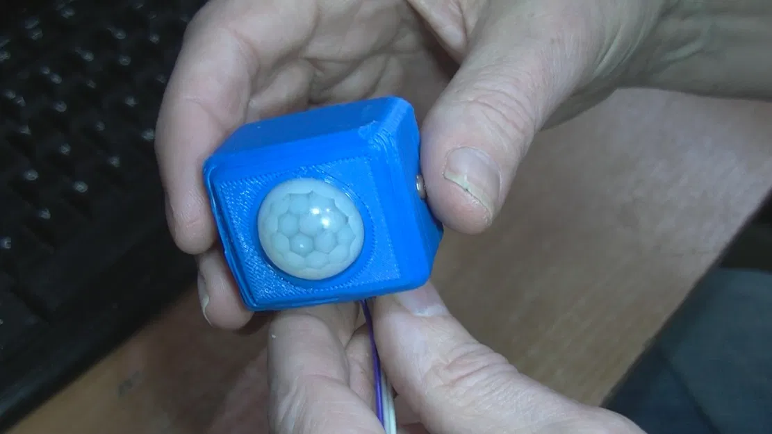 Hộp Cảm Biến Chuyển Động HC-SR501 PIR - Image 1