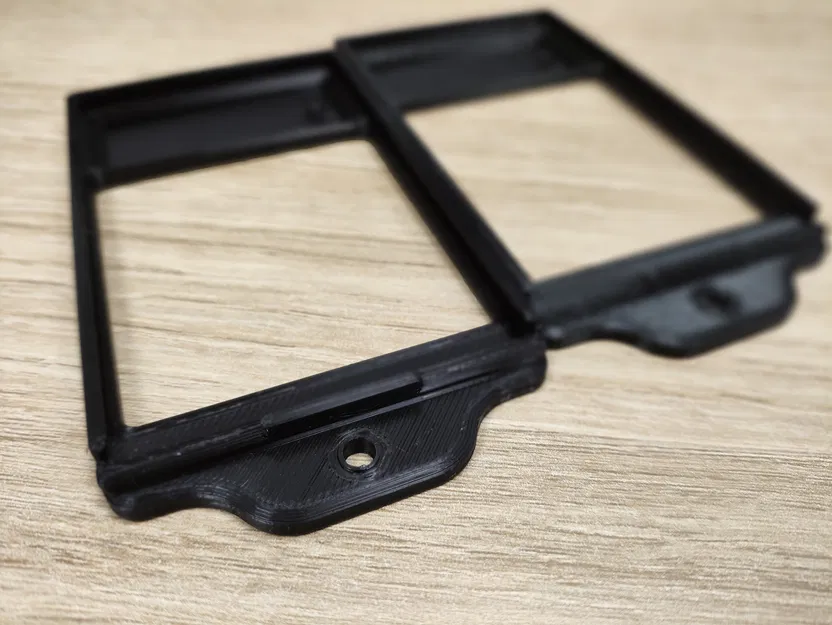 Giá Đựng Thẻ Cư Trú Kèm YubiKey – Không Cần Hỗ Trợ, Lỗ Móc Khóa Bền Hơn - Image 2