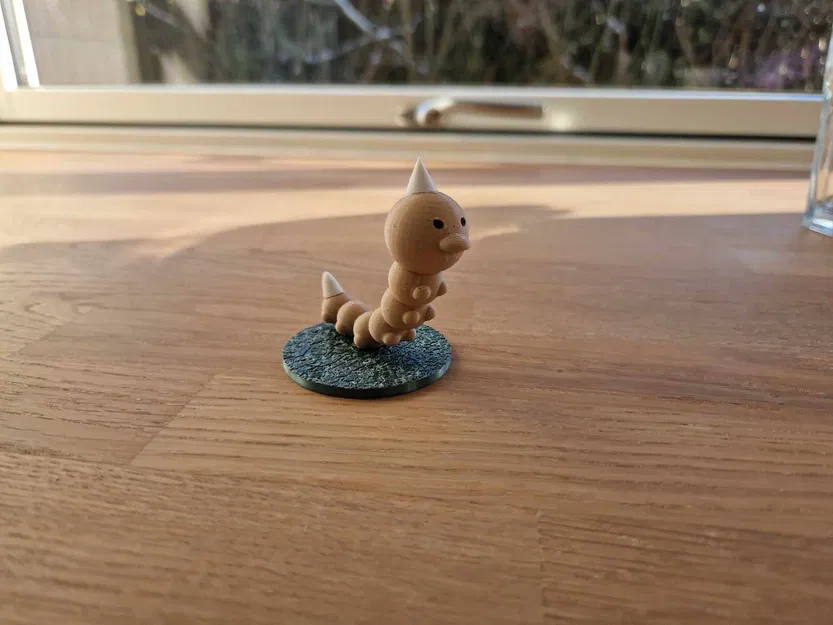 Mô hình Weedle Pokemon nhỏ nhắn - Image 1