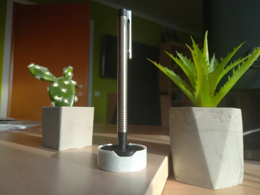 Chân cắm bút/bút chì cao cấp, thời trang cho bàn làm việc - Image 1