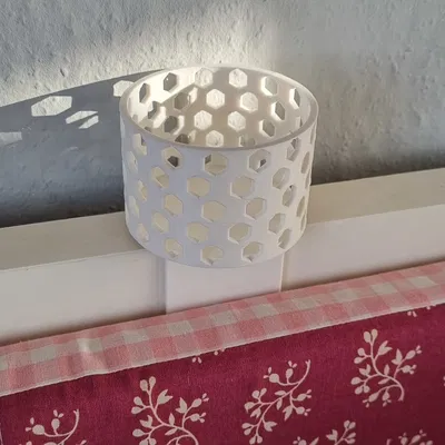 Giá đỡ chai cho giường Ikea