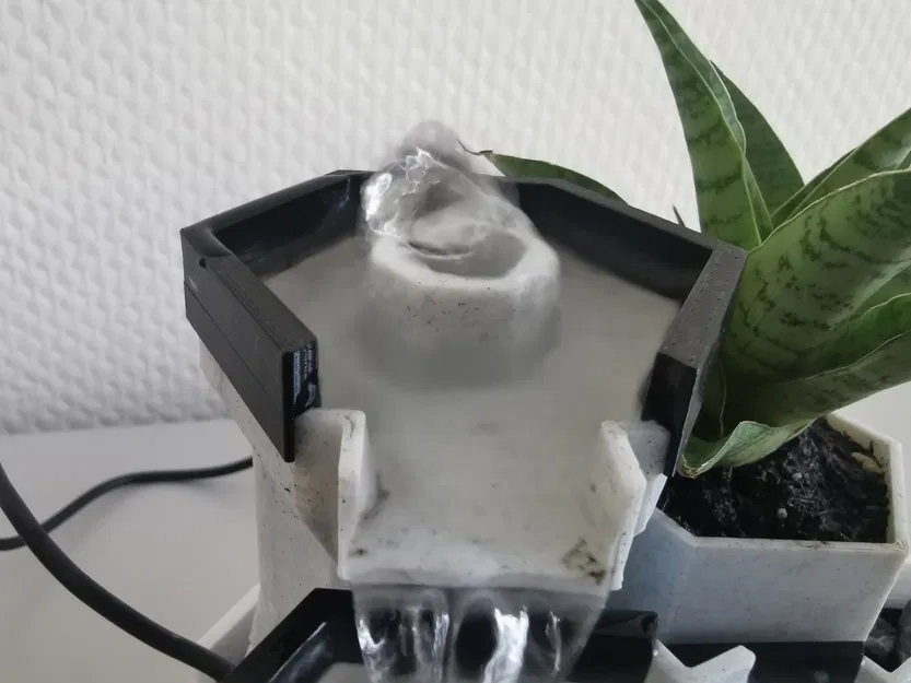 Nắp Đài Phun Nước Cao Hơn - Image 1