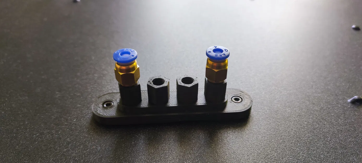 Chỗ Luồn Dây Filament cho Tủ Prusa (có nắp đậy và PC4-M6) - Image 2