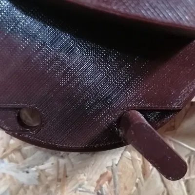 Kệ Để Cưa Tay Cho Hệ Thống French Cleat