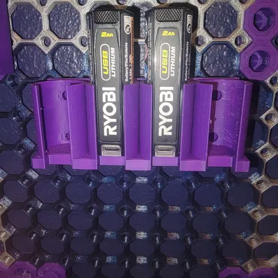 Giá đỡ pin Ryobi USB Lithium cho Multiboard