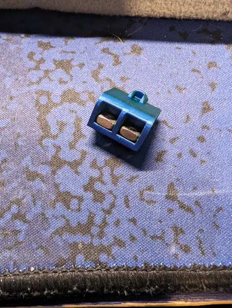 Móc/Kẹp tương thích Rubbermaid Fasttrack - Image 2