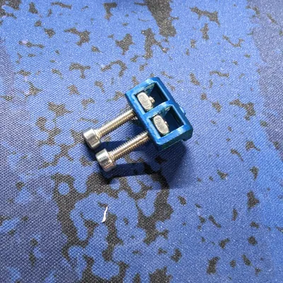 Móc/Kẹp tương thích Rubbermaid Fasttrack