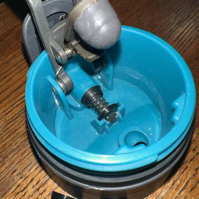 Bộ phận thay thế nắp bình Contigo Flask - Giữ lò xo và nút bấm