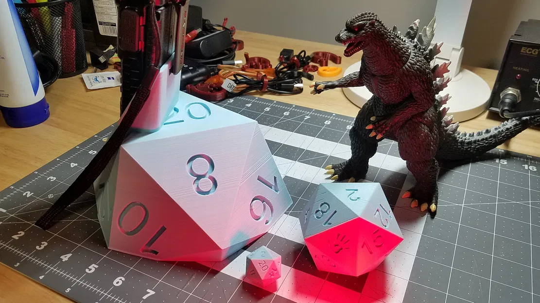 Giá đỡ Radio D.20 Hài hước Thiên hà cho Baofeng UV-5R, có Pin mở rộng, Mk XII, v6 - Image 1