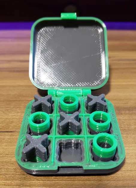 Móc Khóa Cờ Caro In Liền Tiện Lợi - Image 1