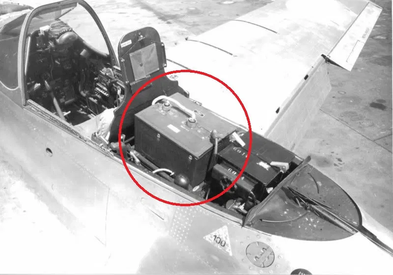 Buồng Lái P51 Mustang Tỷ Lệ 1/6 - Image 17