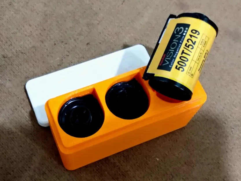 Hộp đựng phim 35mm 135 cho 3 cuộn - Image 1
