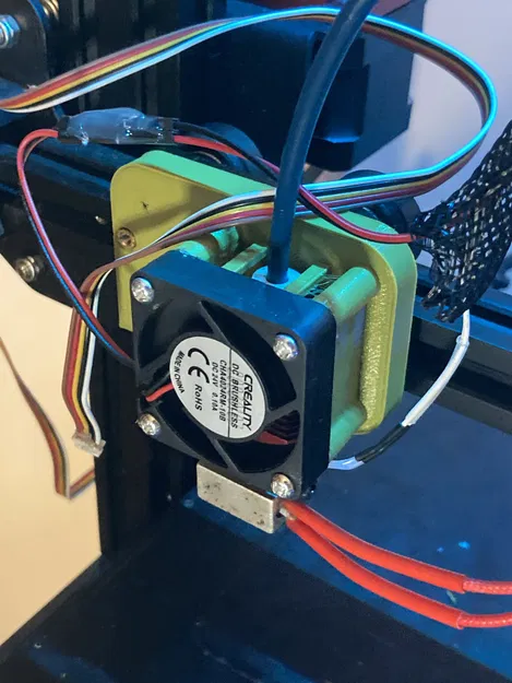 Phần đầu máy Ender 3 có đế gắn BLTouch - Image 1