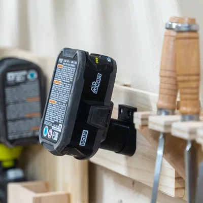 Giá Đỡ Pin RYOBI 18V ONE+