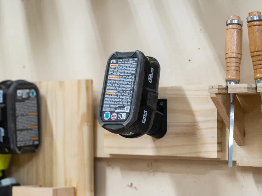 Giá Đỡ Pin RYOBI 18V ONE+ - Image 4