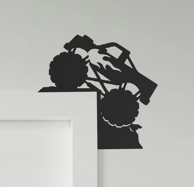 Trang trí khung cửa - Monstertruck - Image 1